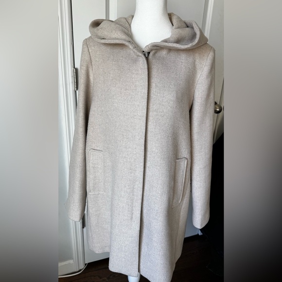 MANGO mixed blend coat.Size Medium.
Color light beige. - Picture 16 of 16